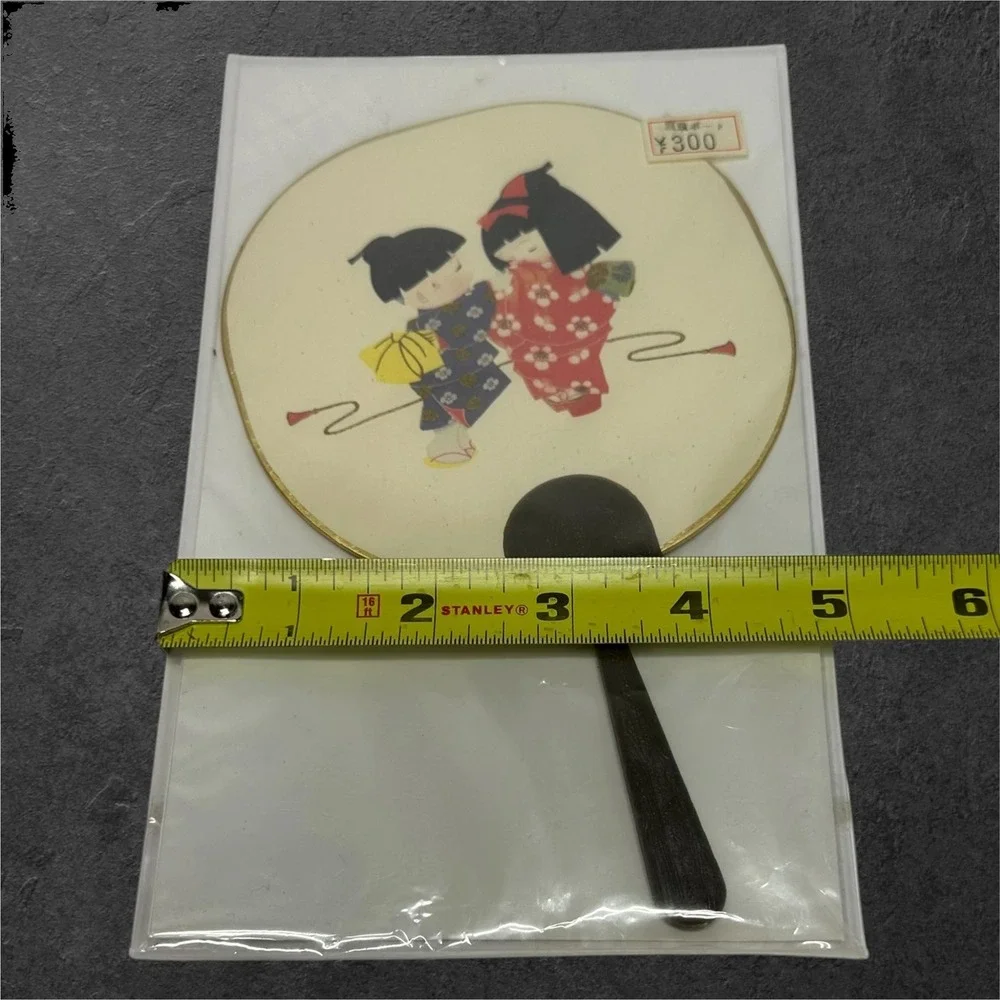 Vintage Japanese Chikyu Uchiwa Paddle Fan Geisha Girls NOS Japan Greeting Card